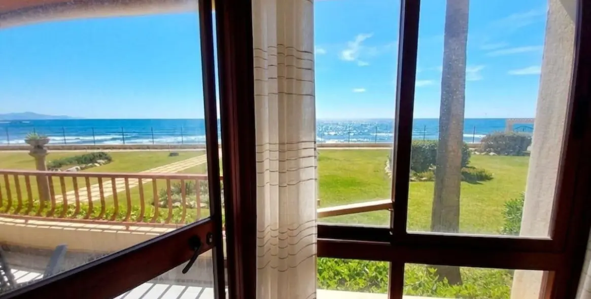 Sale of ground floor apartment in Riviera del Sol 27