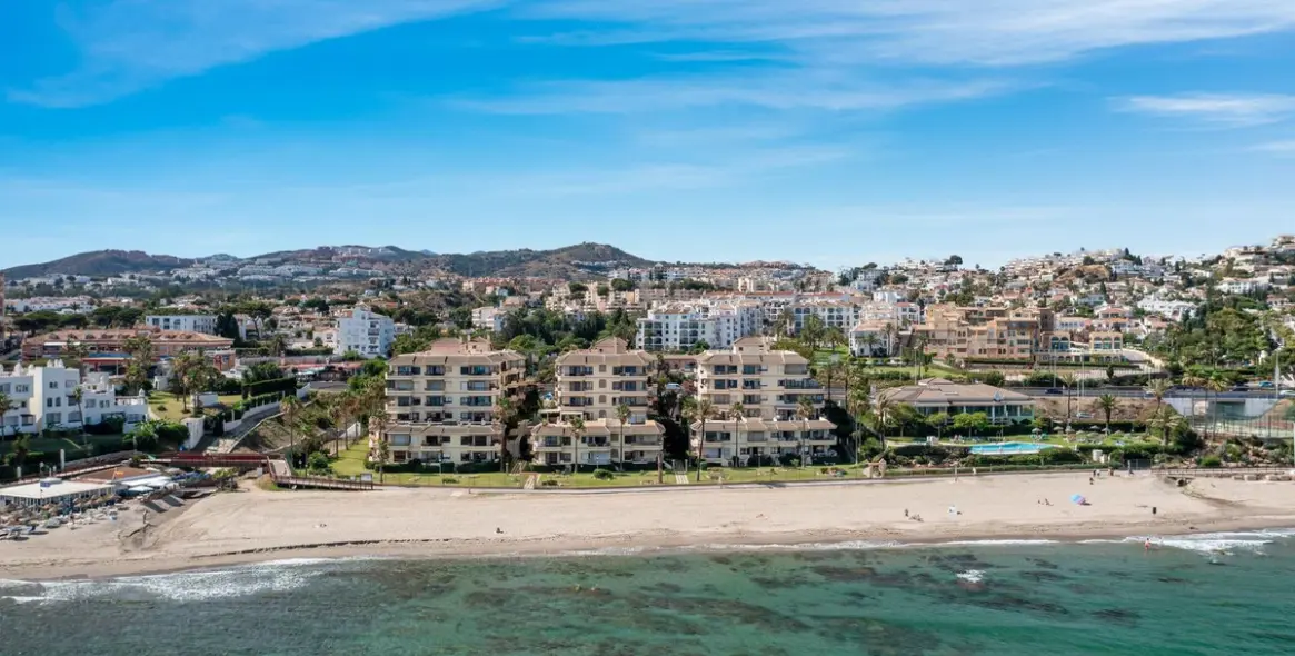 Sale of ground floor apartment in Riviera del Sol 31