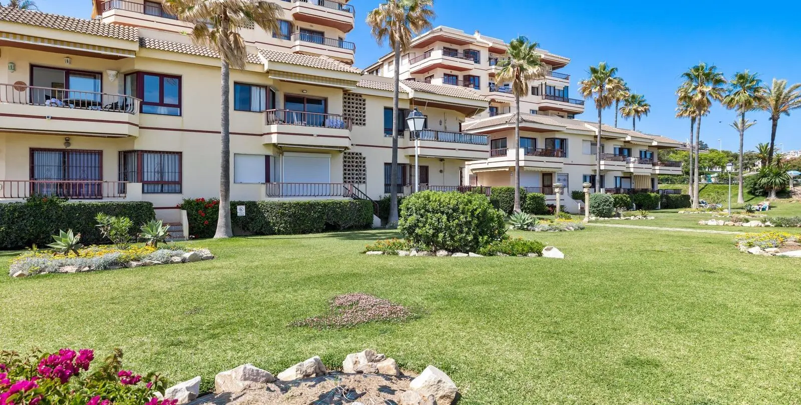 Venta de apartamento en planta baja en Riviera del Sol 33