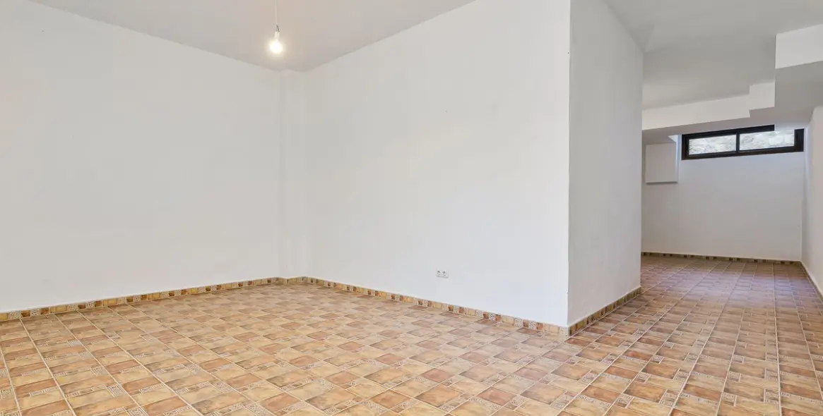 Sale of townhouse in Casares Playa 17