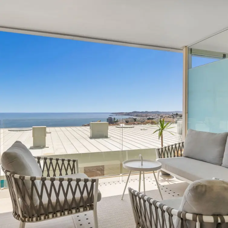 Продажа апартаментов на среднем этаже в Fuengirola