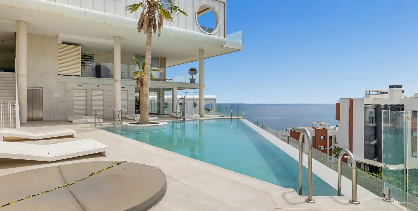 Продажа апартаментов на среднем этаже в Fuengirola 40
