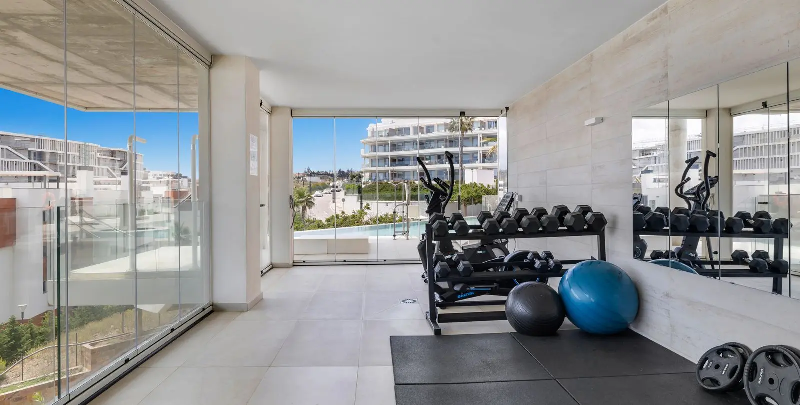Продажа апартаментов на среднем этаже в Fuengirola 44