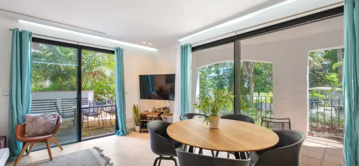 Sale of middle floor apartment in Puerto Banús 3
