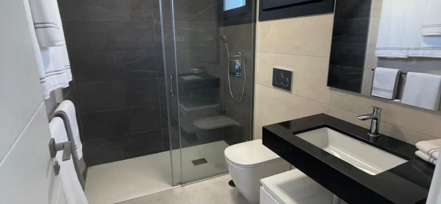 Venta de apartamento en planta media en Atalaya 3