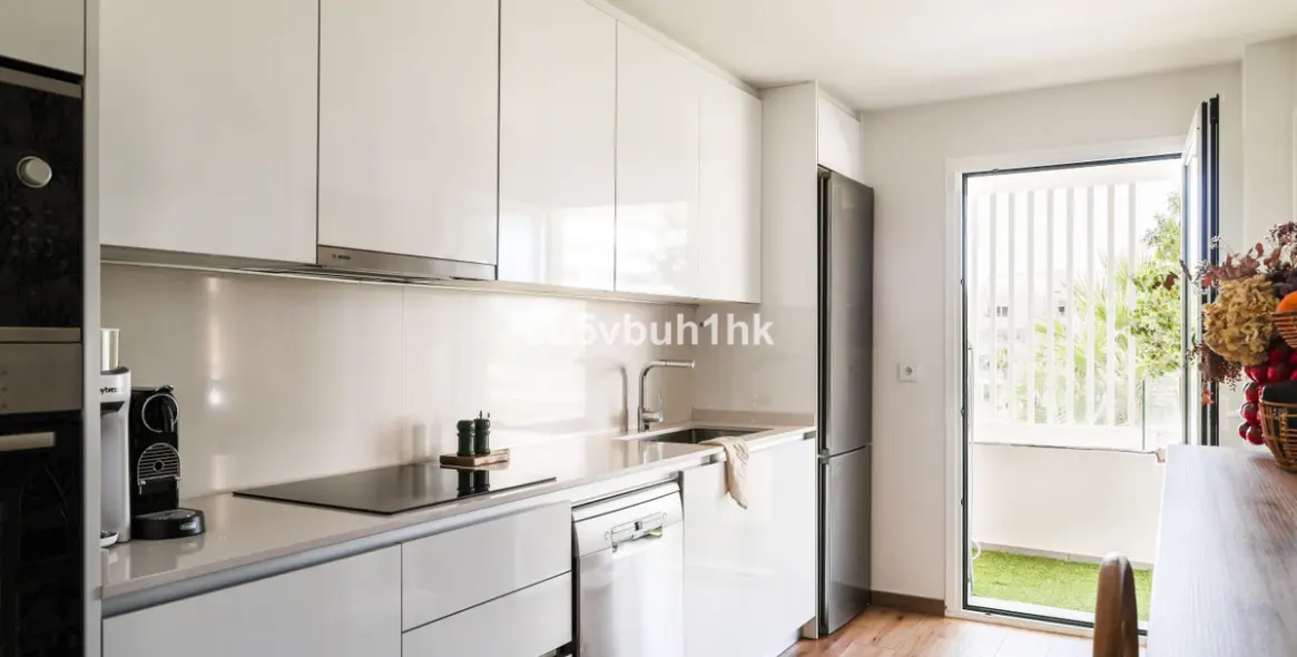 Sale of ground floor apartment in Malaga - Centro 8