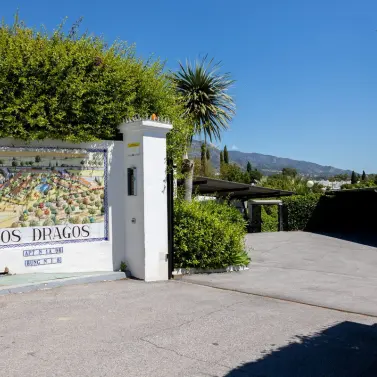 Sale of penthouse duplex in Nueva Andalucía