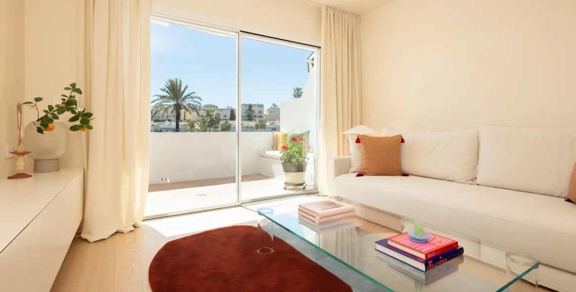 Sale of penthouse duplex in Nueva Andalucía 3