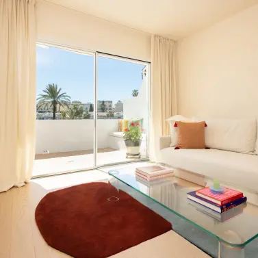 Sale of penthouse duplex in Nueva Andalucía