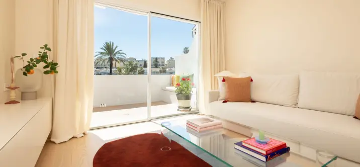 Sale of penthouse duplex in Nueva Andalucía 2