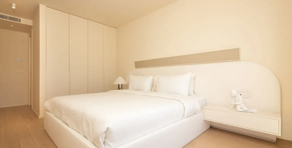 Sale of penthouse duplex in Nueva Andalucía 17