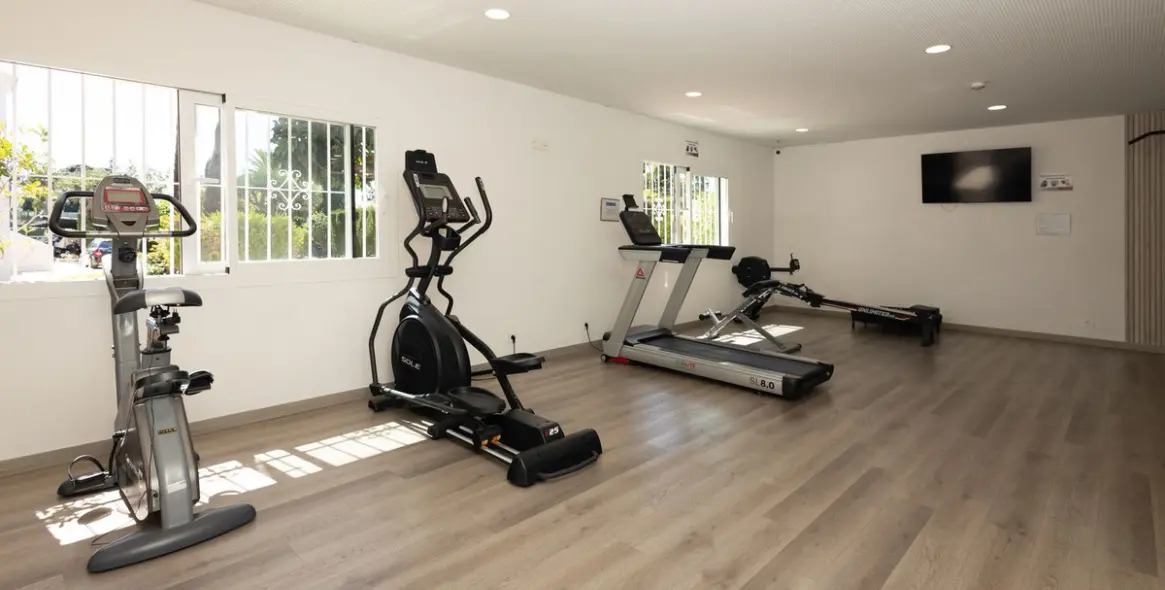Sale of penthouse duplex in Nueva Andalucía 53