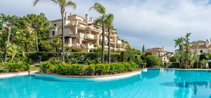 Sale of penthouse duplex in Benahavís 0