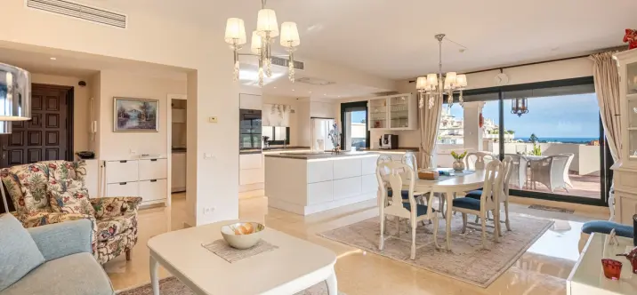Sale of penthouse duplex in Benahavís 4