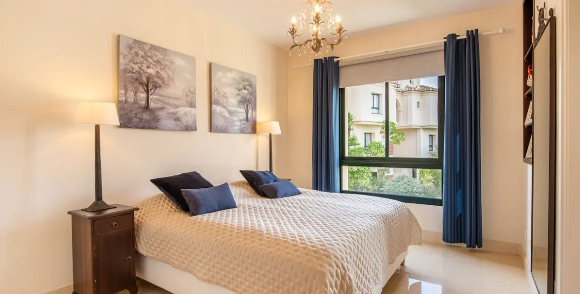Sale of penthouse duplex in Benahavís 12
