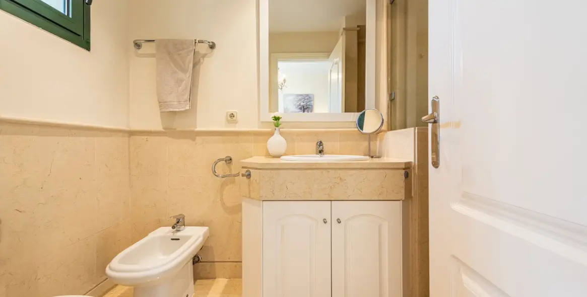 Sale of penthouse duplex in Benahavís 14