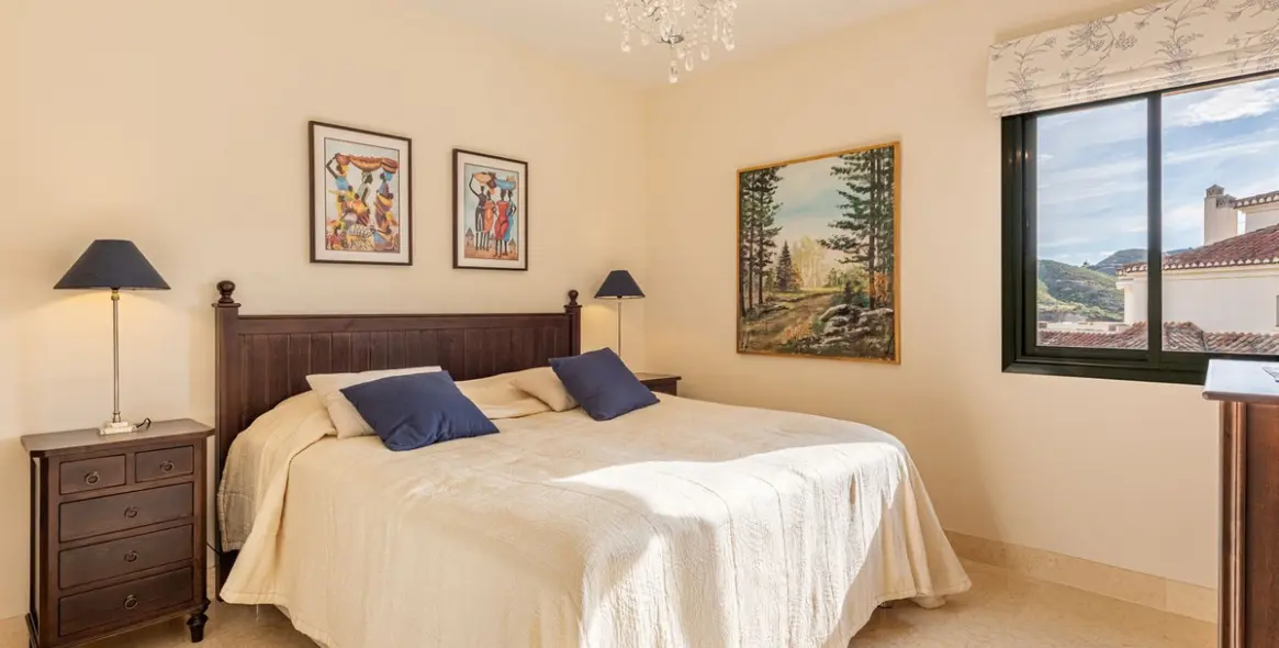 Sale of penthouse duplex in Benahavís 15