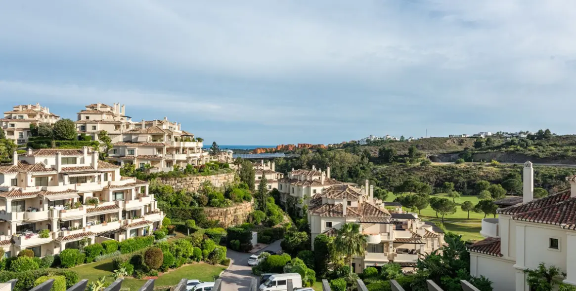 Sale of penthouse duplex in Benahavís 25