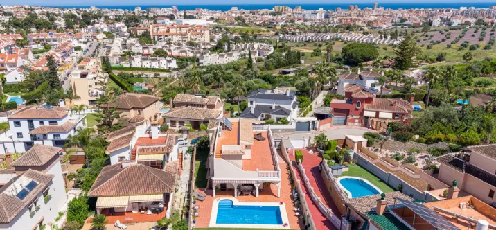Sale of detached villa in Sierrezuela 1