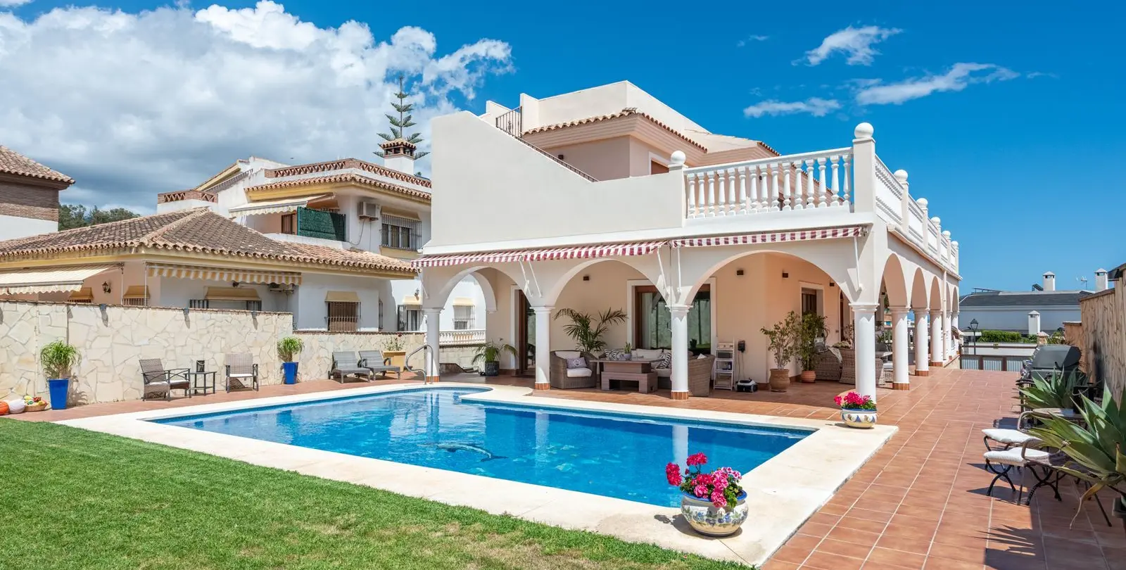 Venta de villa independiente en Sierrezuela 22