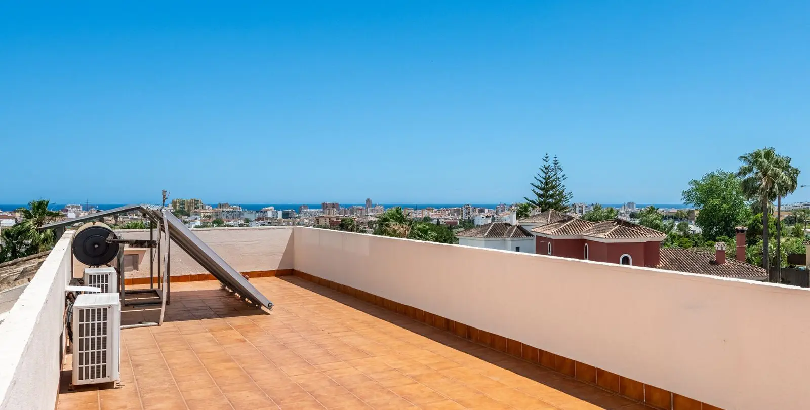 Venta de villa independiente en Sierrezuela 25
