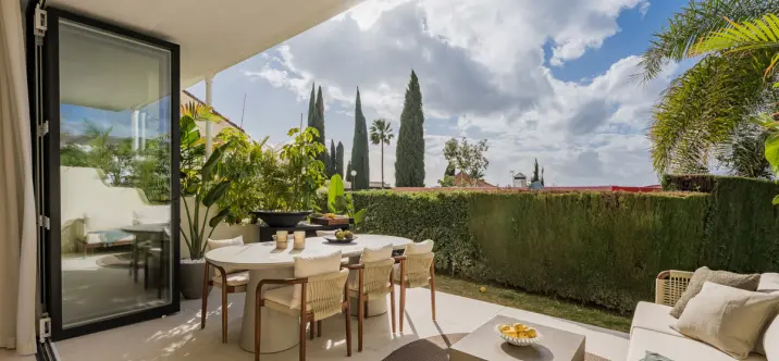 Sale of townhouse in Nueva Andalucía 1