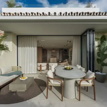 Sale of townhouse in Nueva Andalucía