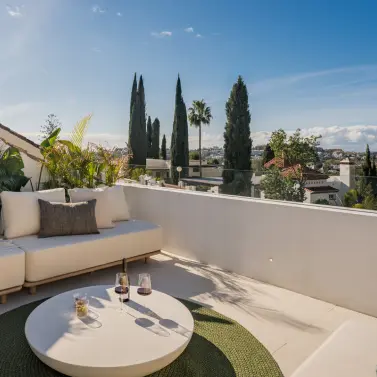 Sale of townhouse in Nueva Andalucía
