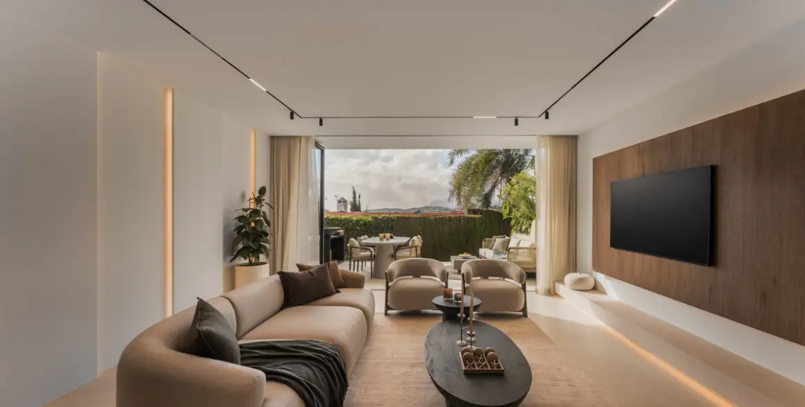 Sale of townhouse in Nueva Andalucía 11