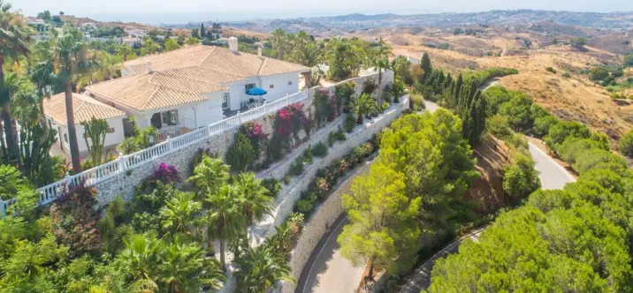 Sale of detached villa in Valtocado 3