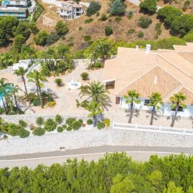 Sale of detached villa in Valtocado