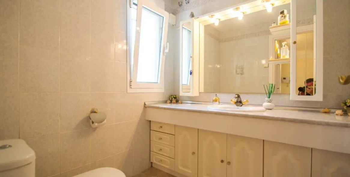 Sale of detached villa in Valtocado 11