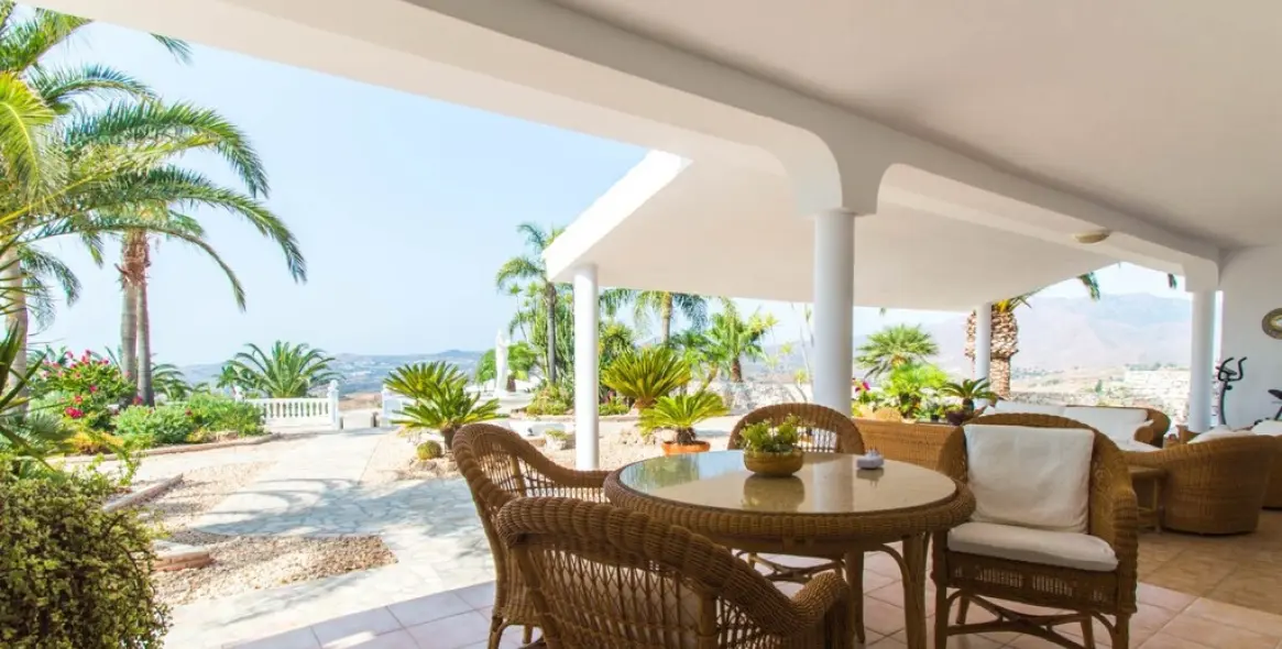 Sale of detached villa in Valtocado 22