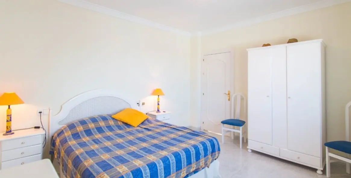 Sale of detached villa in Valtocado 48