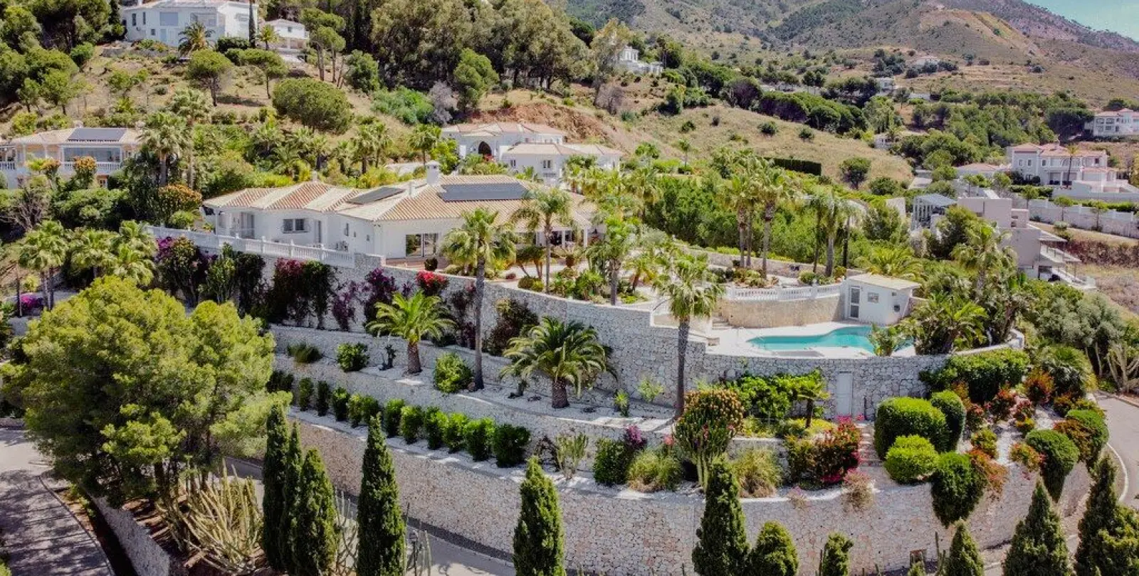 Sale of detached villa in Valtocado 3