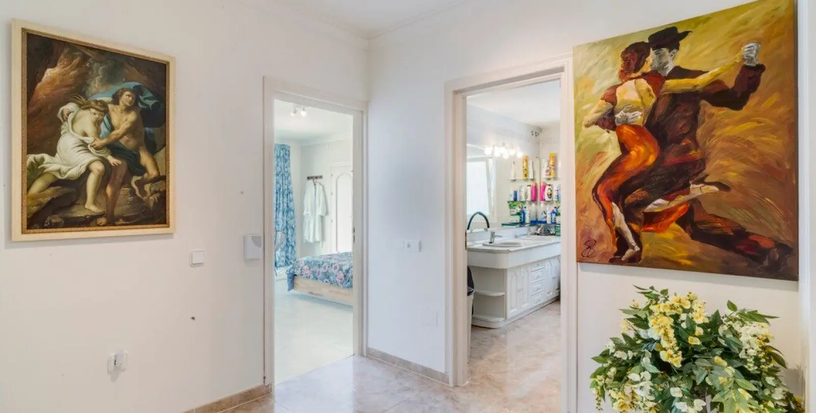 Sale of detached villa in Valtocado 32
