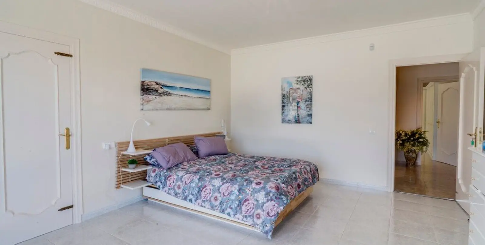 Sale of detached villa in Valtocado 35
