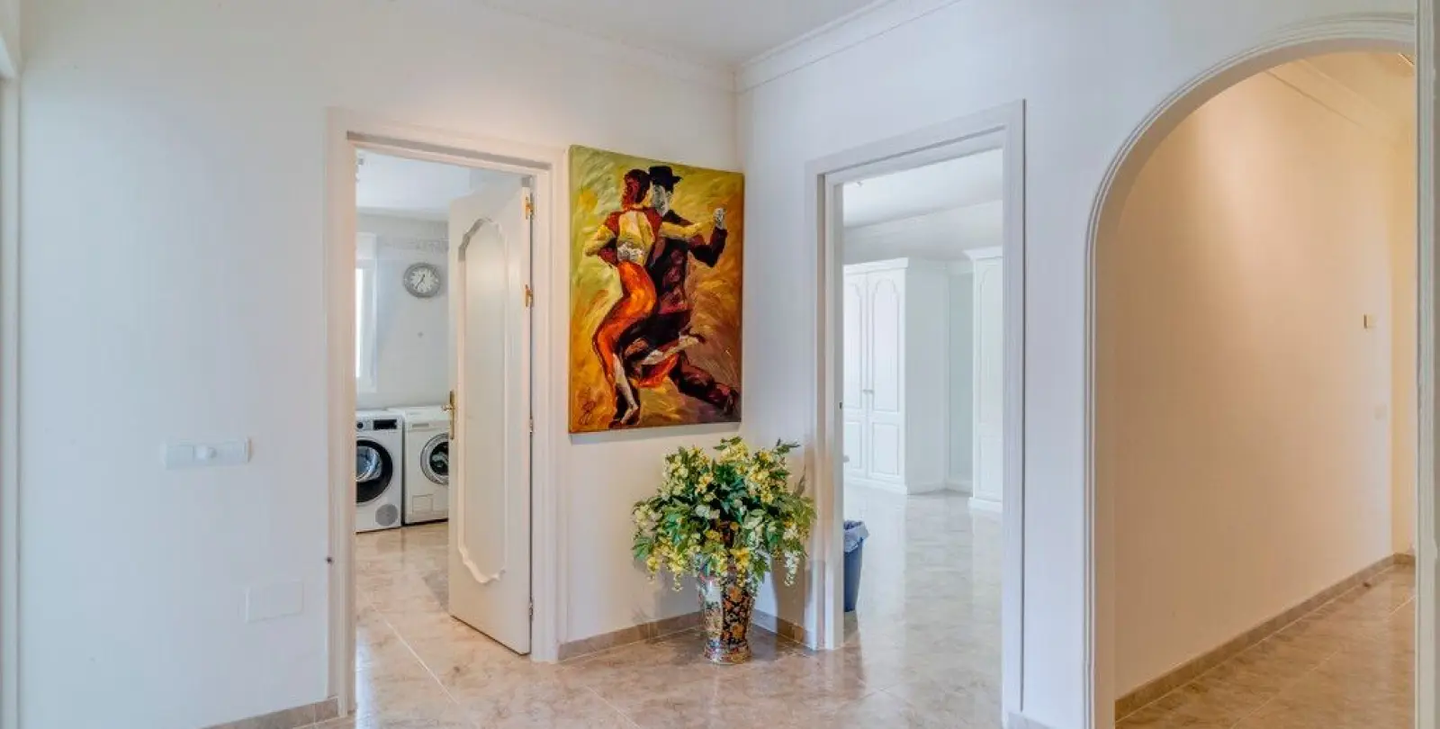 Sale of detached villa in Valtocado 36