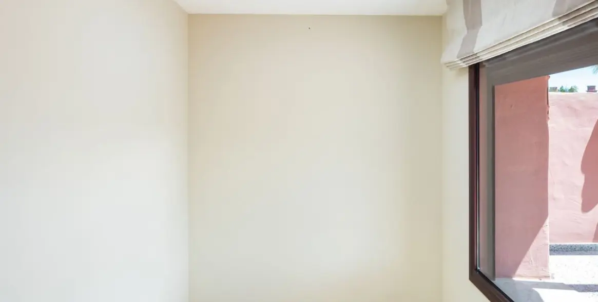 Sale of penthouse in Estepona 27