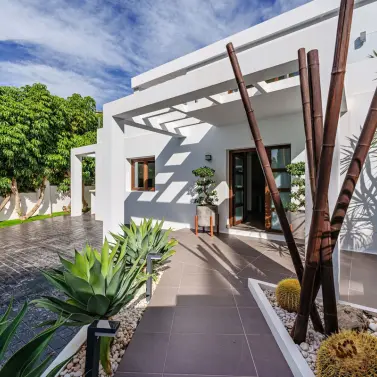 Sale of detached villa in El Rosario