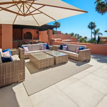 Sale of penthouse duplex in Marbella