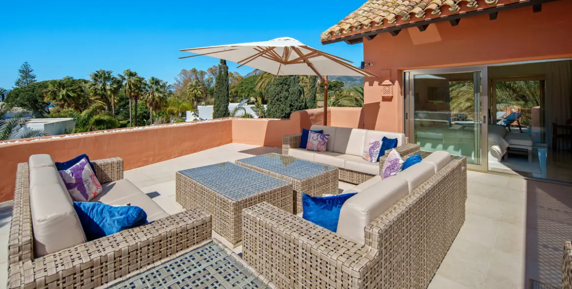 Sale of penthouse duplex in Marbella 2