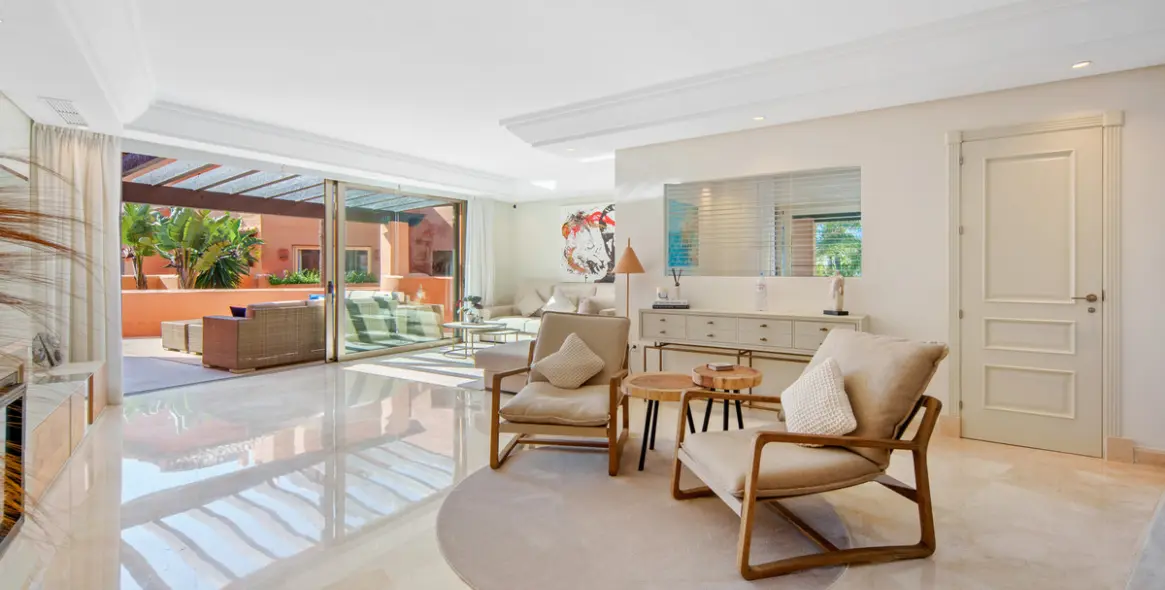 Sale of penthouse duplex in Marbella 9