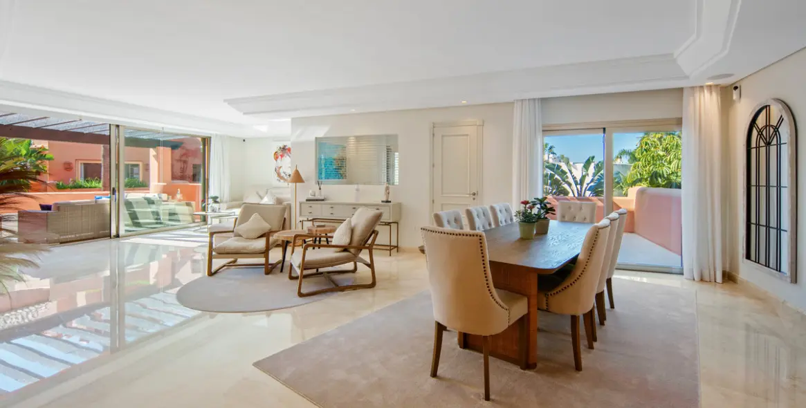 Sale of penthouse duplex in Marbella 10