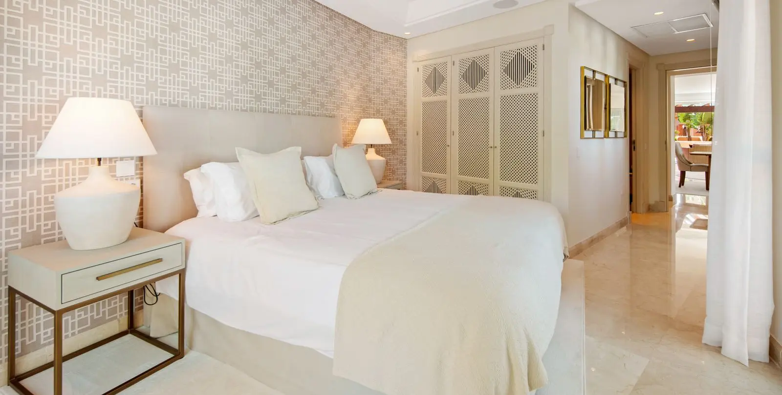 Venta de ático dúplex en Marbella 13