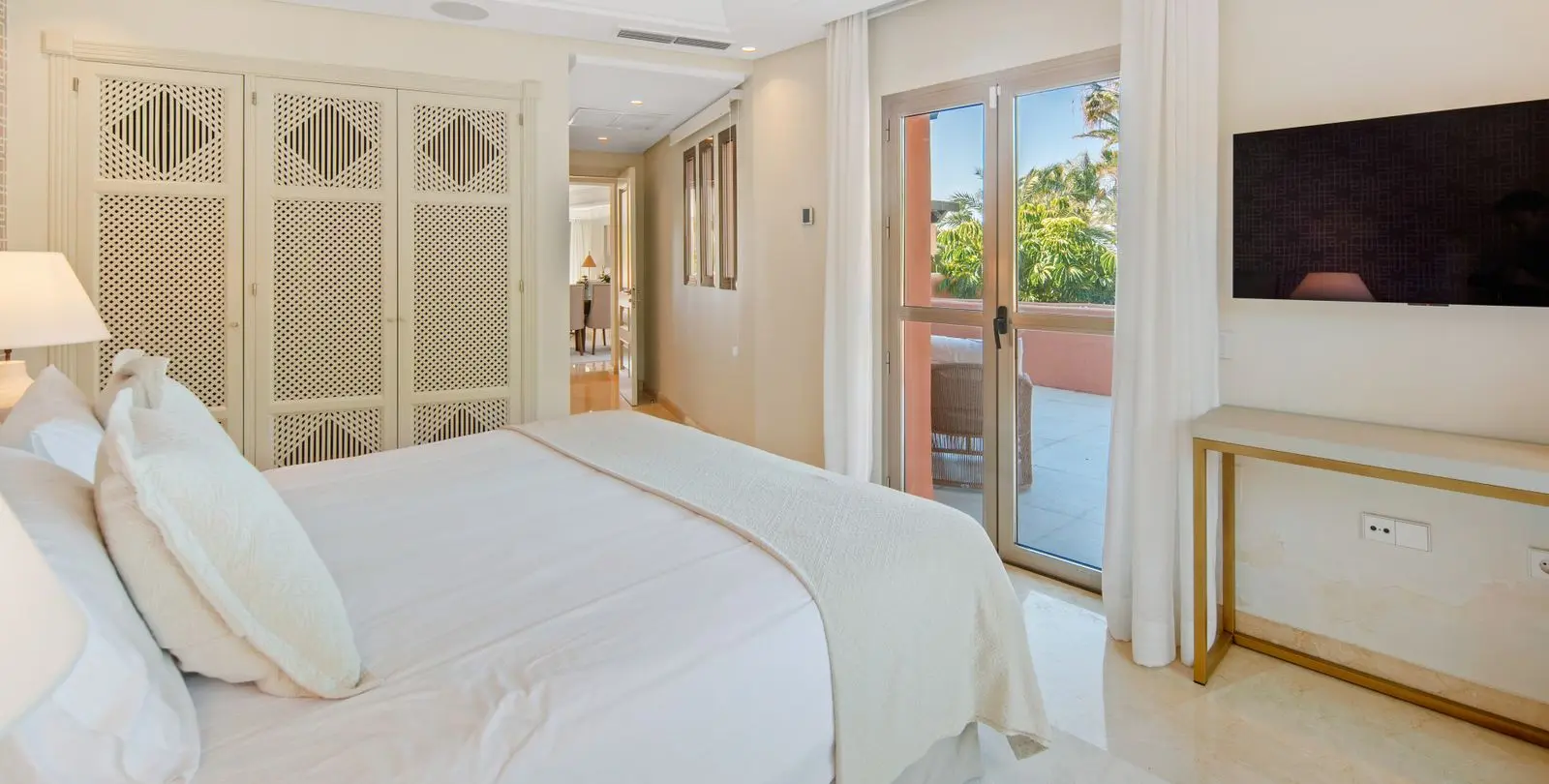 Venta de ático dúplex en Marbella 15