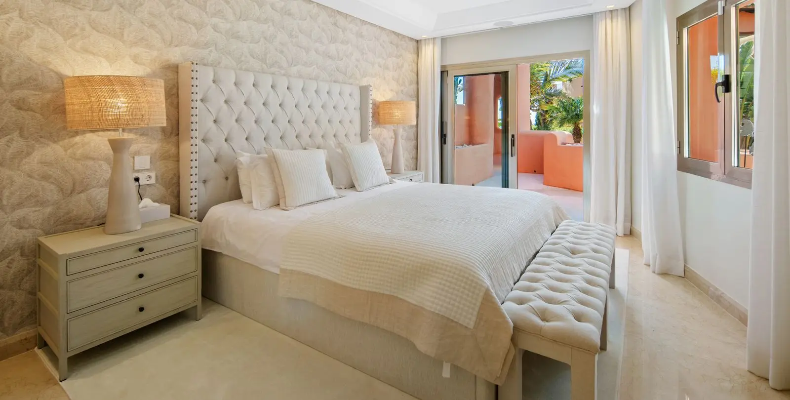 Venta de ático dúplex en Marbella 17