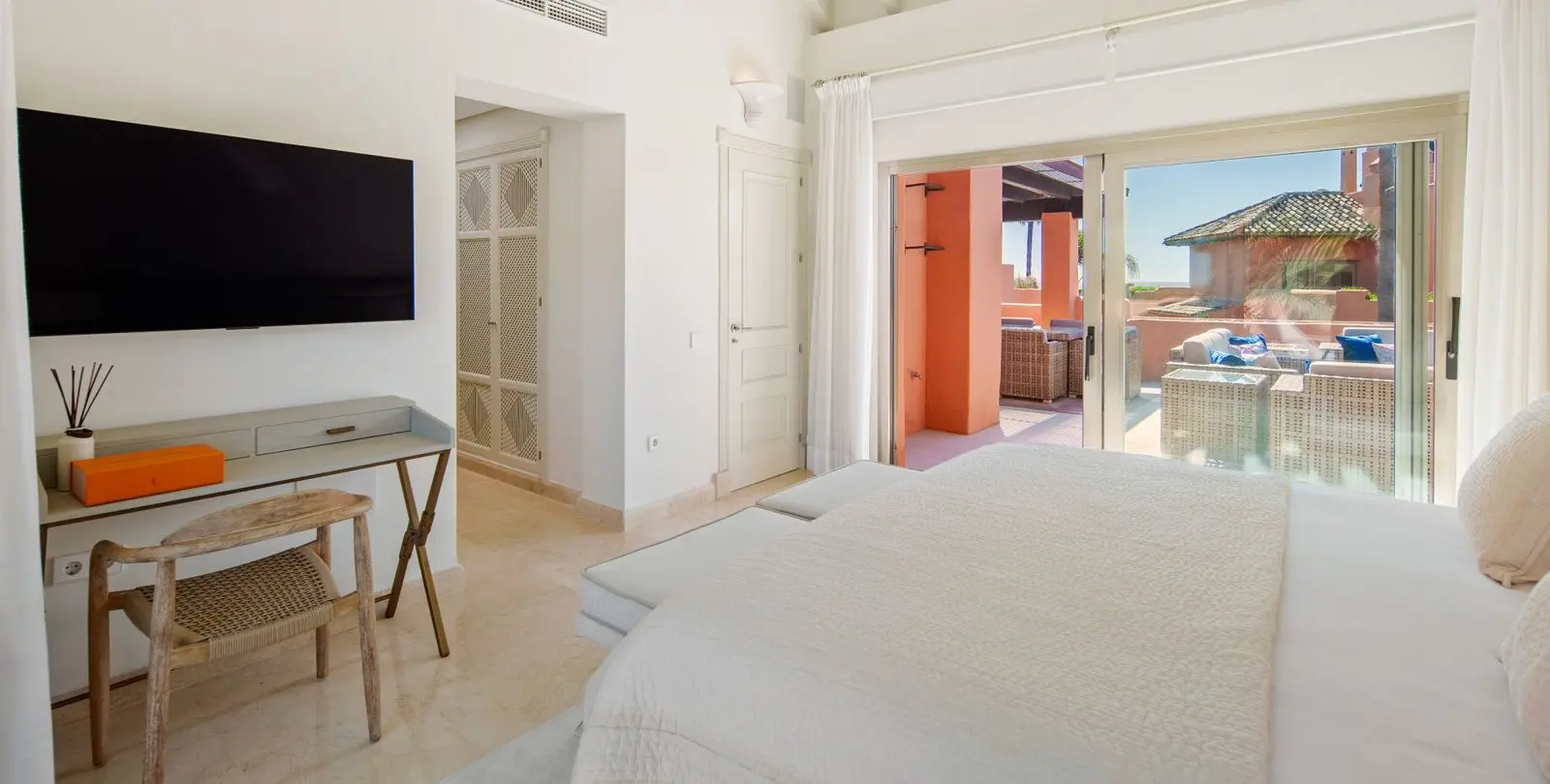 Venta de ático dúplex en Marbella 23