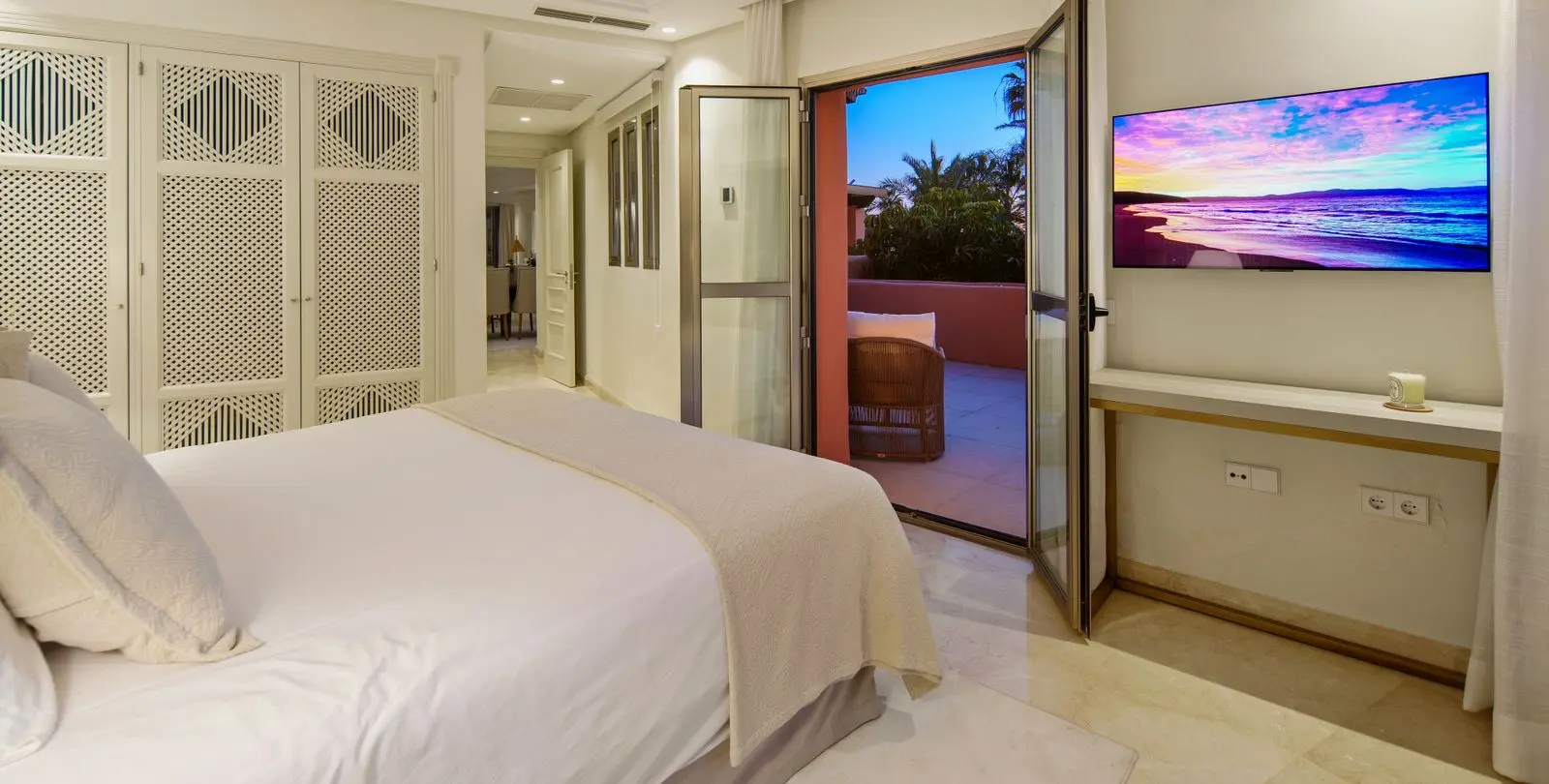 Venta de ático dúplex en Marbella 24