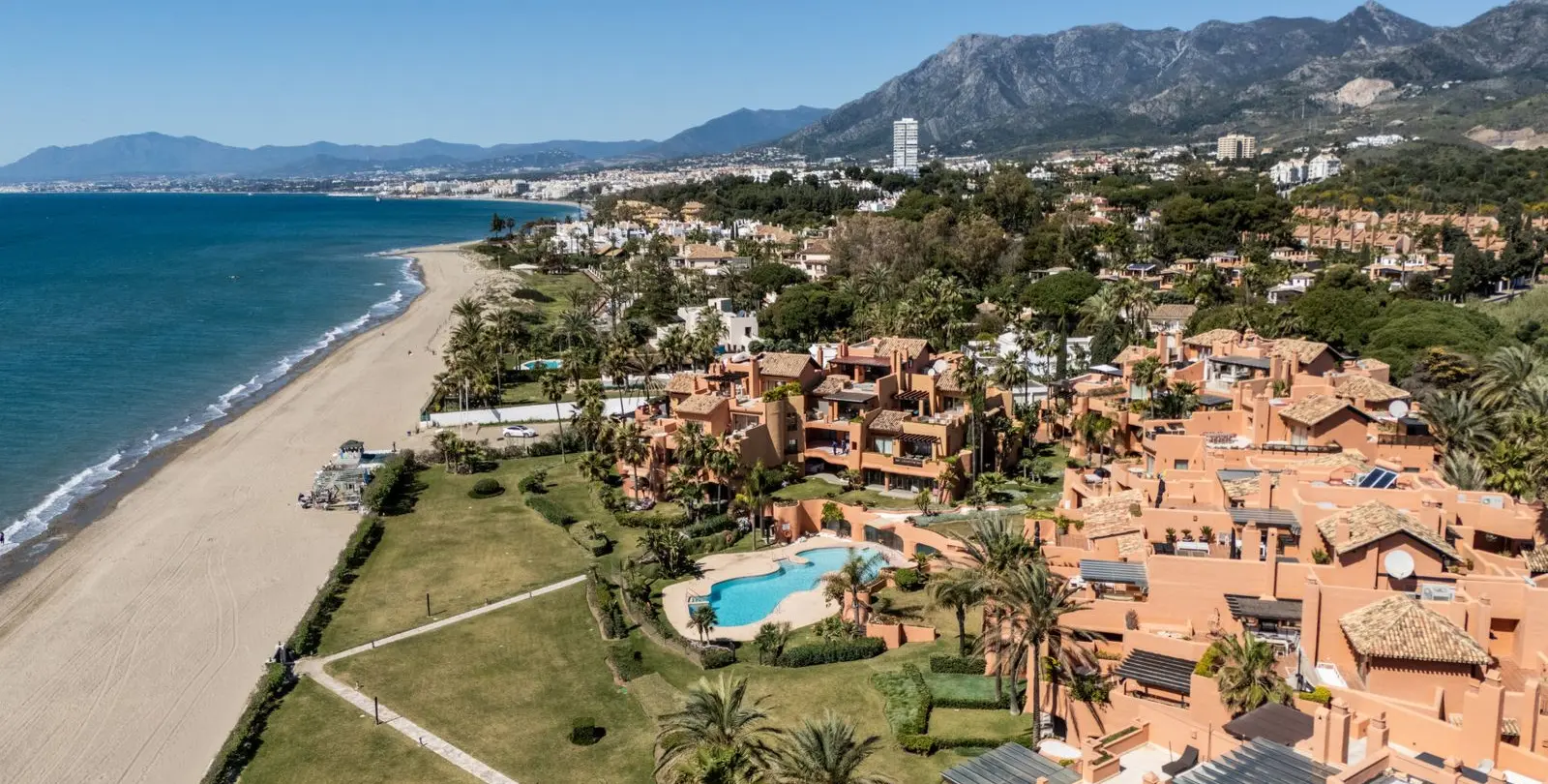 Venta de ático dúplex en Marbella 37